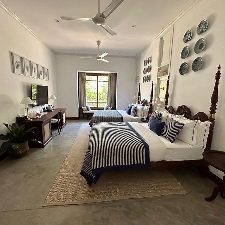 The Villa By Contemporary Ceylon Wadduwa Exterior foto