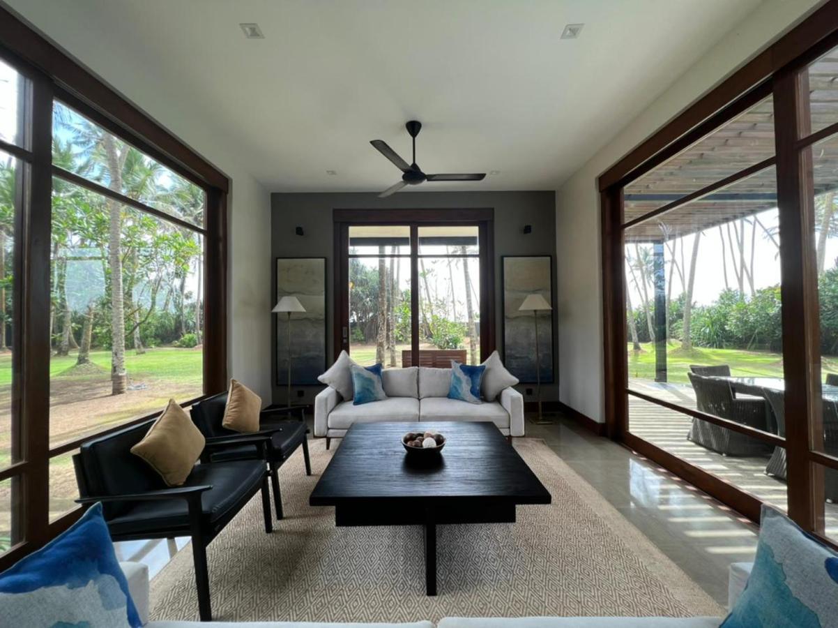 The Villa By Contemporary Ceylon Wadduwa Exterior foto