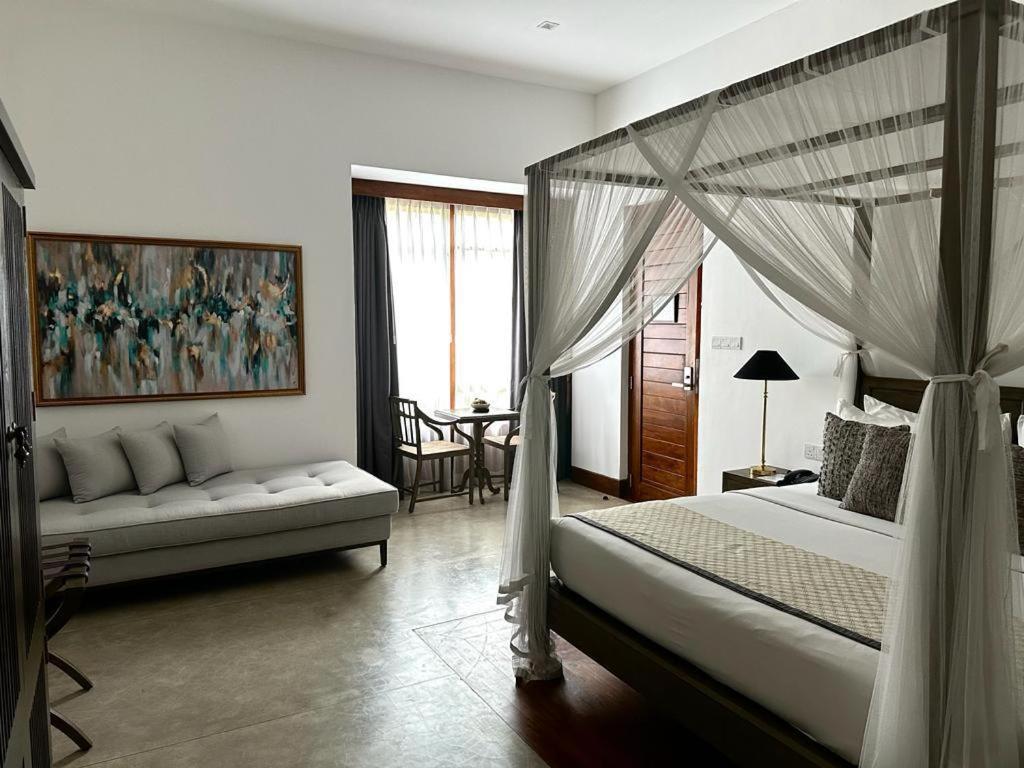 The Villa By Contemporary Ceylon Wadduwa Exterior foto